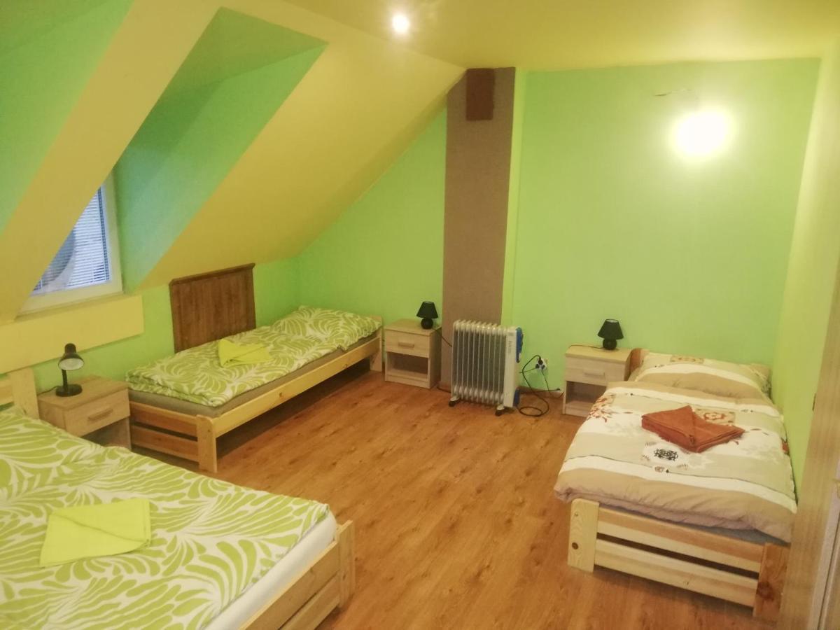 privát femamki Apartman Licsérd Kültér fotó