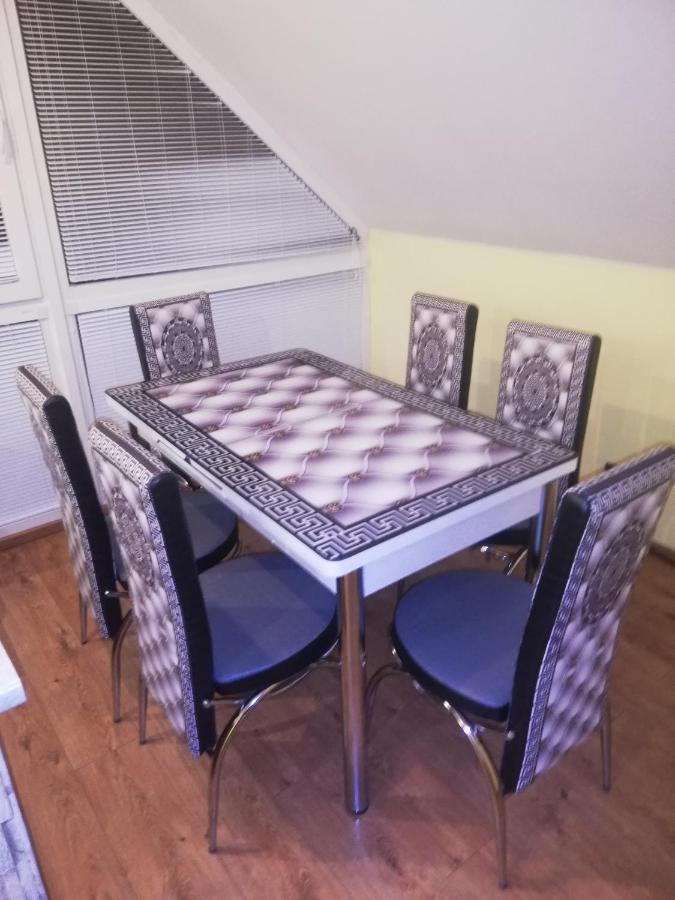 privát femamki Apartman Licsérd Kültér fotó