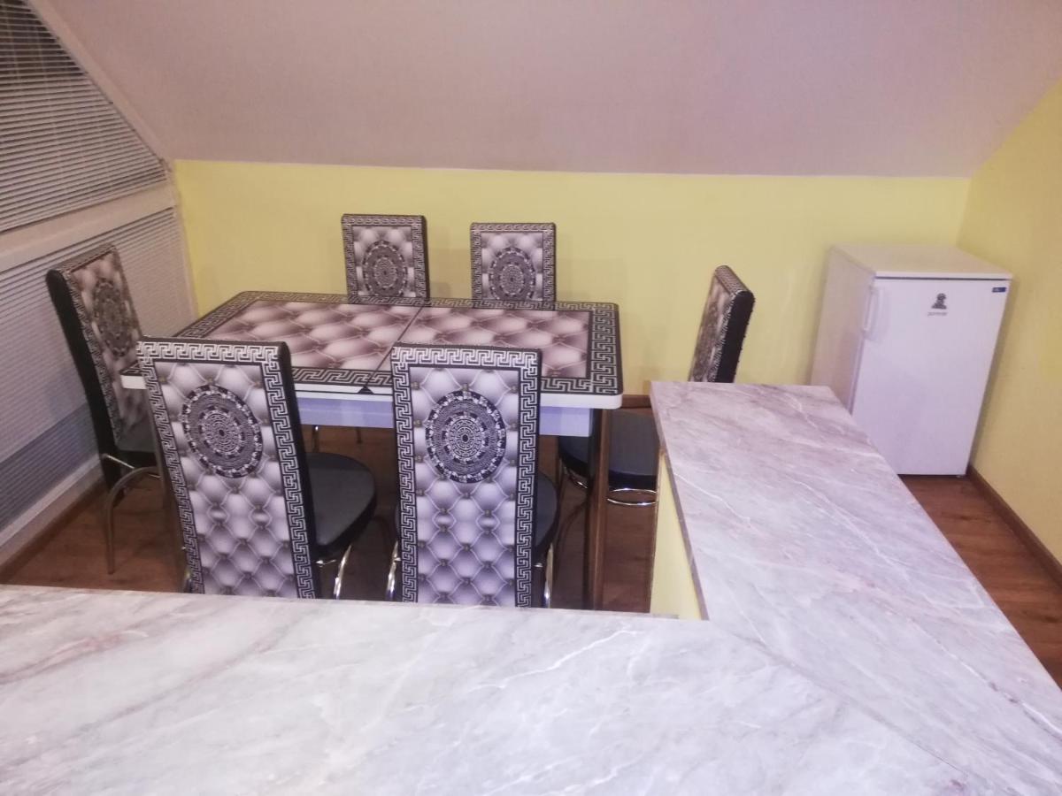 privát femamki Apartman Licsérd Kültér fotó