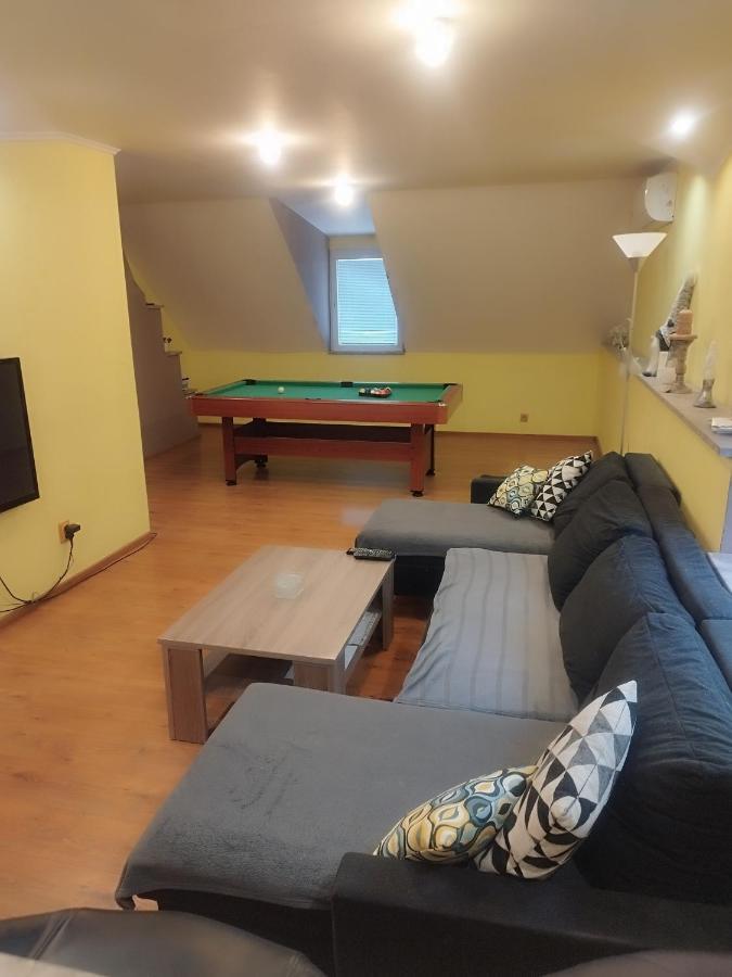 privát femamki Apartman Licsérd Kültér fotó