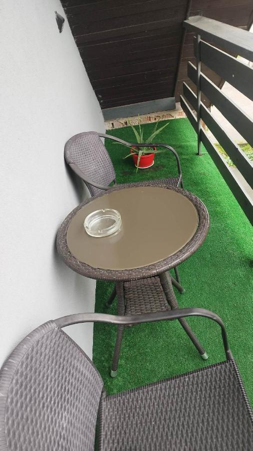 privát femamki Apartman Licsérd Kültér fotó
