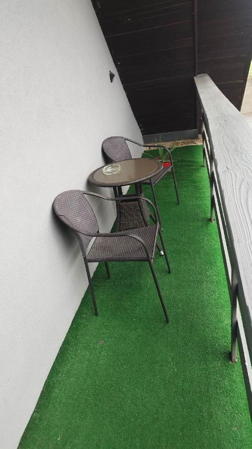 privát femamki Apartman Licsérd Kültér fotó