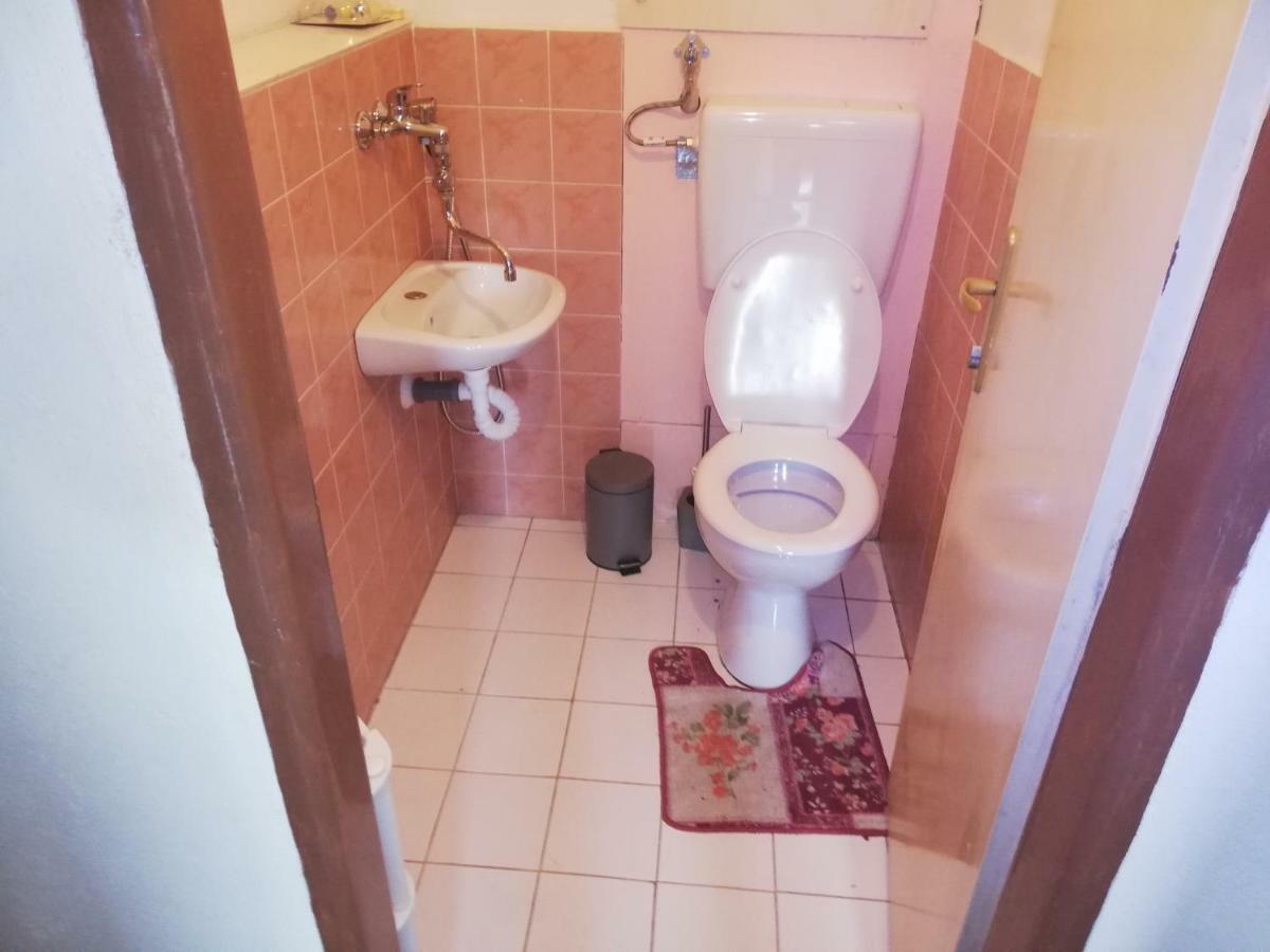 privát femamki Apartman Licsérd Kültér fotó